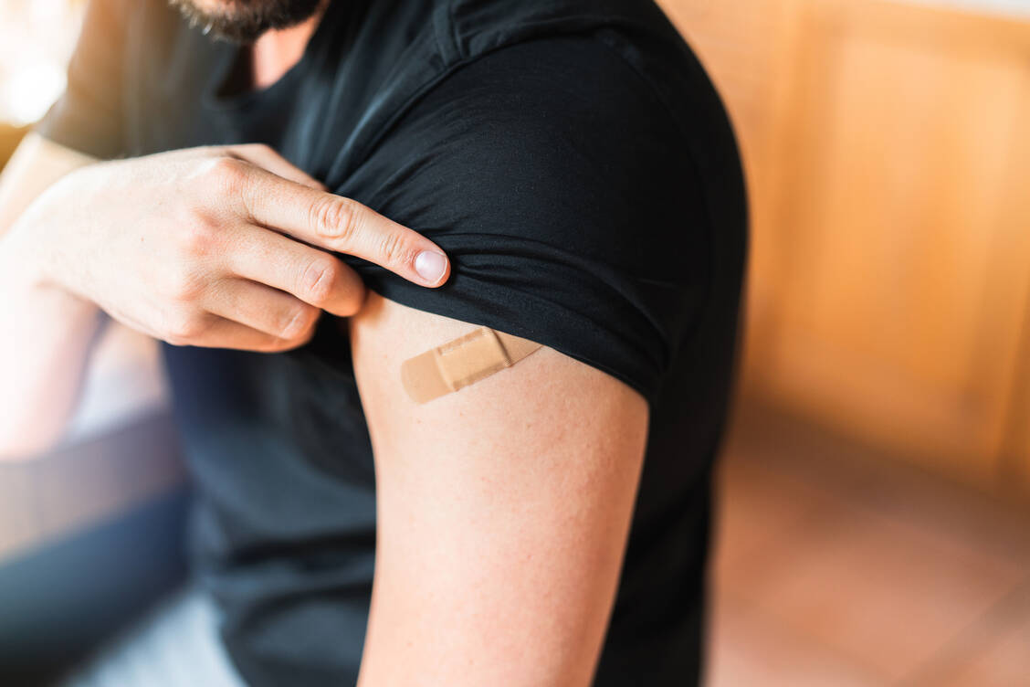 Seltene-Impfnebenwirkung-Zwei-Immunsignalmolek-le-wohl-f-r-Myokarditis-verantwortlich