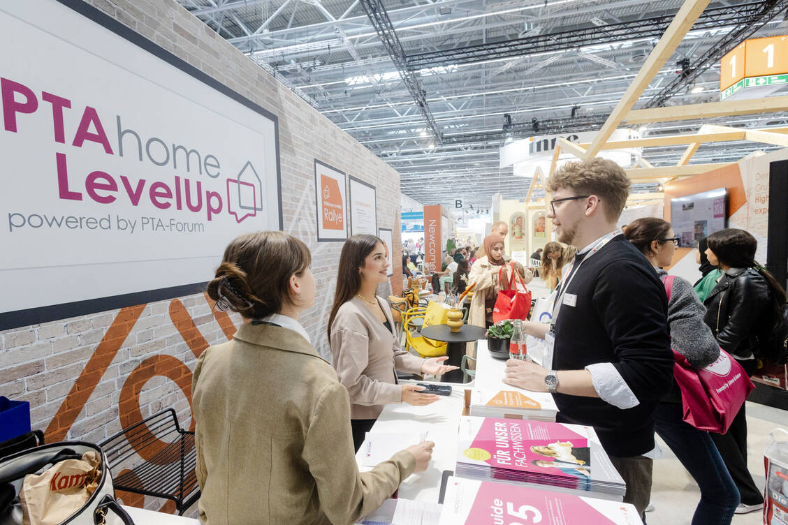 Expopharm-2026-Warum-sich-der-Messebesuch-f-r-PTA-lohnt
