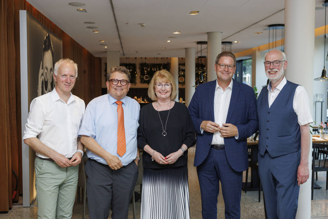 Kritik-an-Abschlagerh-hung-Philippi-will-sich-weiter-f-r-Apothekenst-rkung-einsetzen