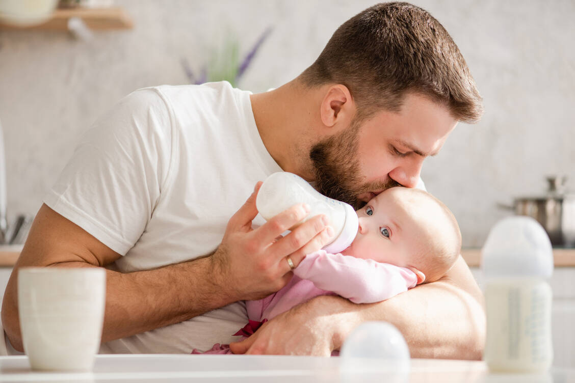 Infektionsgefahr-Babys-nicht-ins-Gesicht-k-ssen