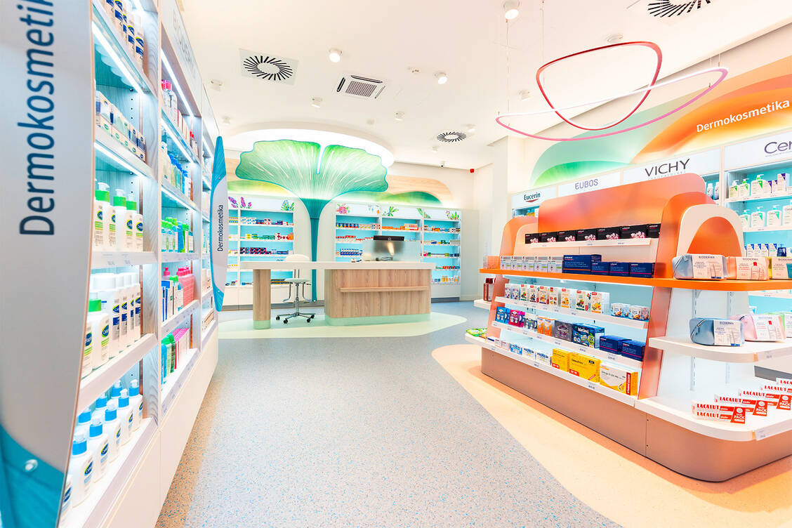 Versandhandel-dm-med-sucht-Apotheker-und-PTA