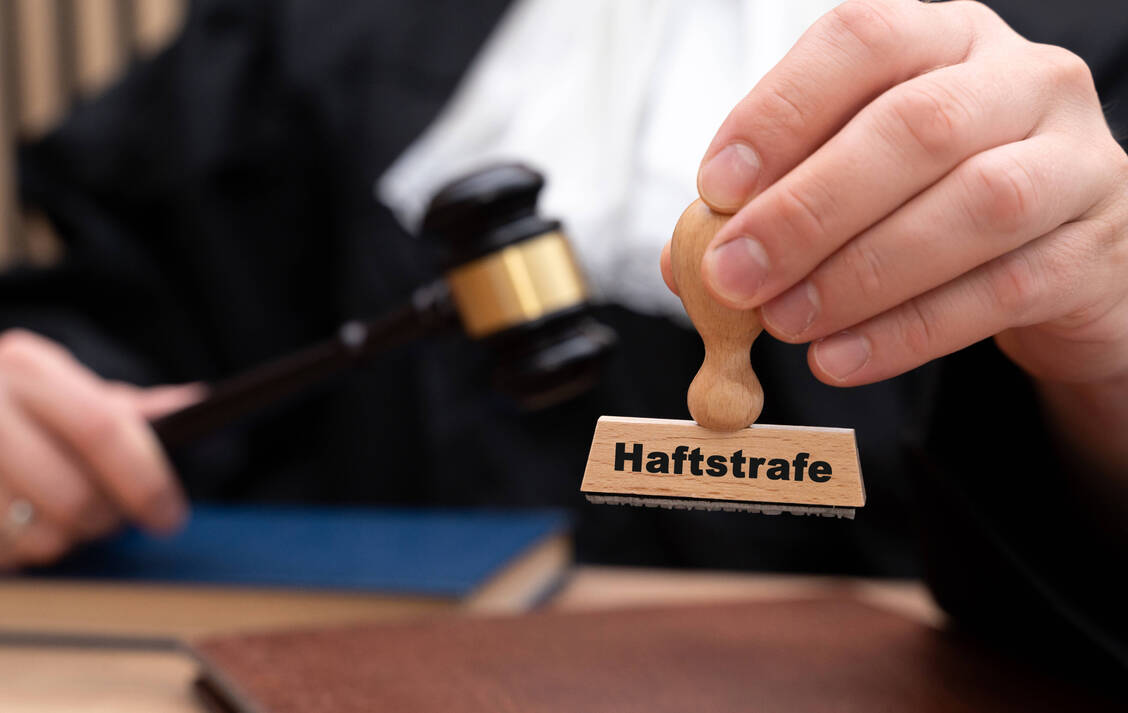 Illegaler-Verkauf-von-Paxlovid-Haftstrafe-und-Berufsverbot-f-r-Apothekerin