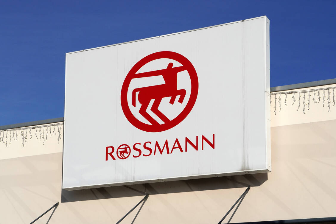 Versand-aus-Emmen-Rossmann-sucht-Apotheker-und-PTA