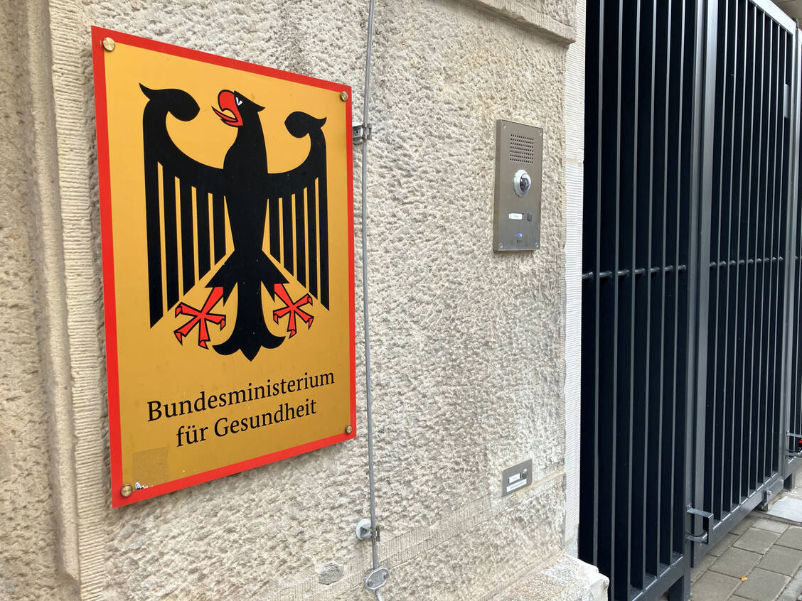 Pressekonferenz-angek-ndigt-Apothekenreform-morgen-im-Kabinett