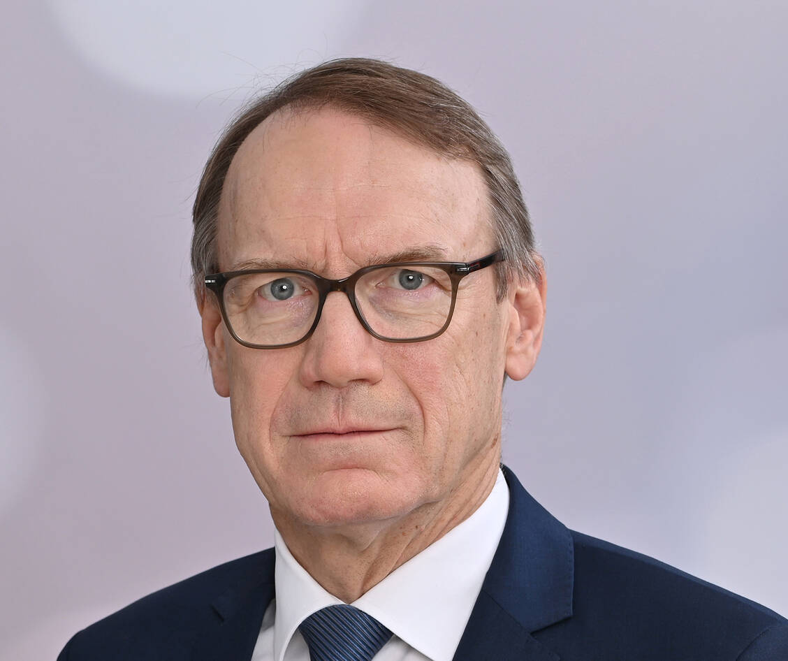 Kassenabschlag-ABDA-warnt-vor-Apothekenschw-chung