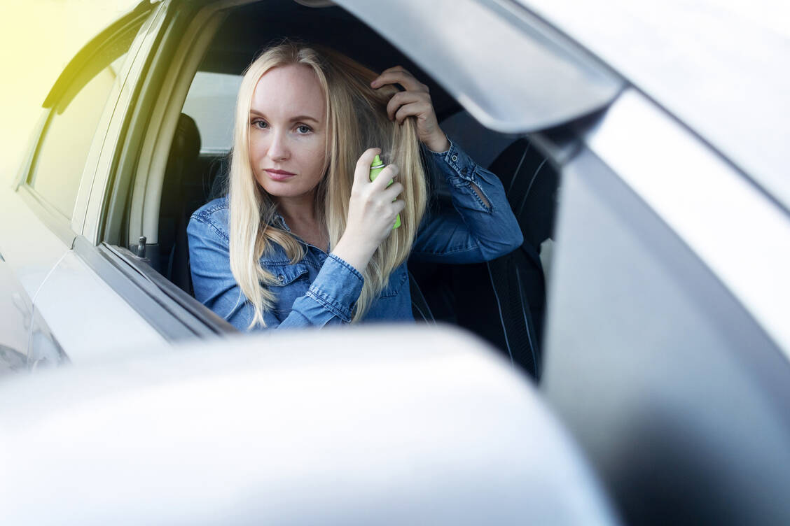 Kritische-Inhaltsstoffe-ko-Test-bem-ngelt-Talkum-in-Trockenshampoos