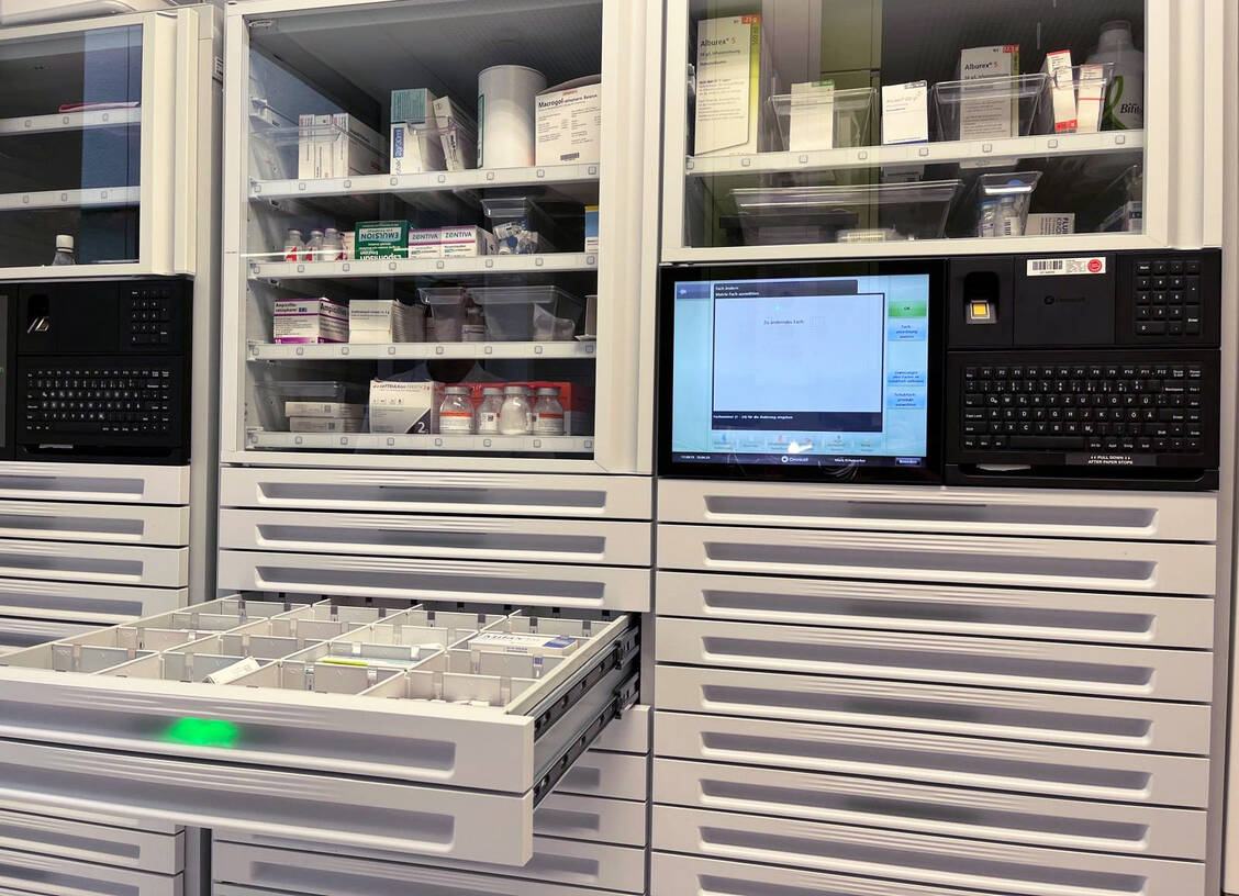 Elektronische-Medikamentenschr-nke-Die-Klinikapotheke-als-Projektpartner