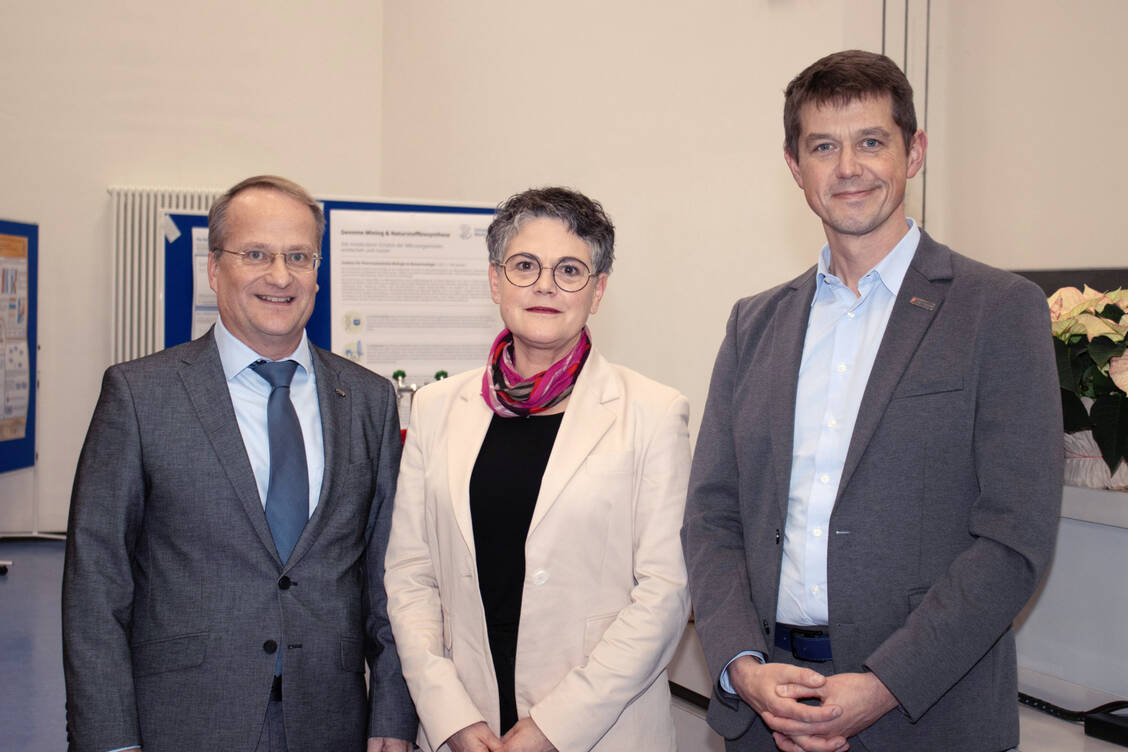 Tag-der-Pharmazie-in-Marburg-Wissenschaft-trifft-pharmazeutische-Praxis