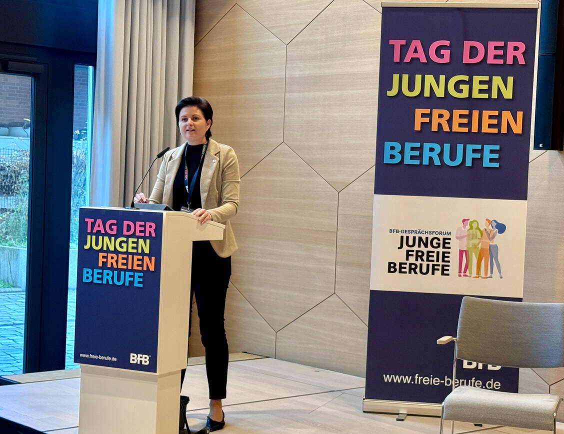 Treffen-im-Apothekerhaus-10-Thesen-der-jungen-Freien-Berufe