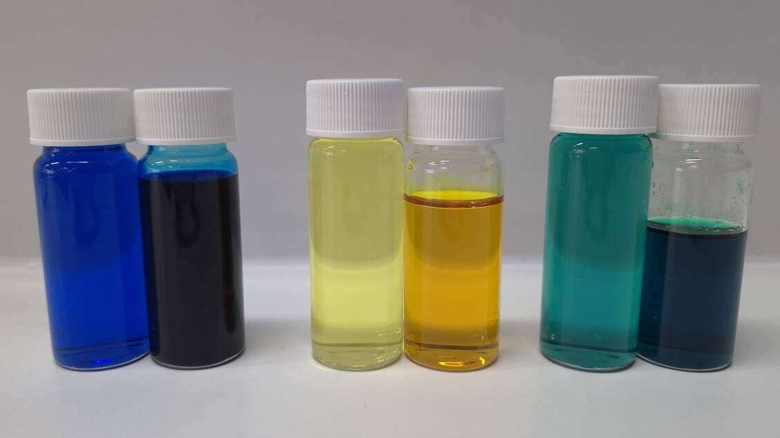 Gelb-Blau-Gr-n-Die-Farbmittel-Konzentrate-im-DAC-NRF