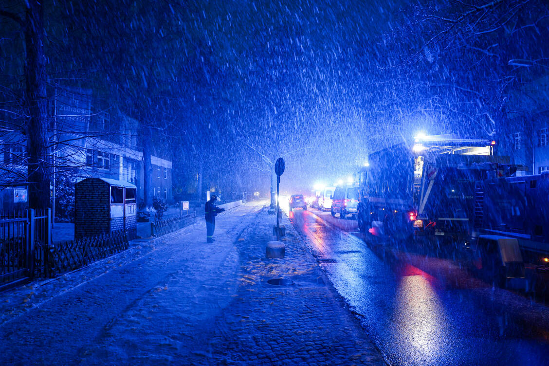 Berlin-Alle-betroffenen-Krankenh-user-wieder-am-Stromnetz