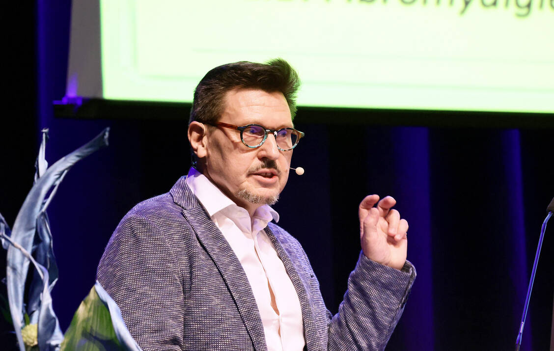 »Die meisten älteren Patienten mit rheumatischen Erkrankungen sind untertherapiert«, konstatierte Professor Dr. Harald Burkhardt, Abteilung Rheumatologie der Goethe-Universität Frankfurt. / Foto: PZ/Alois Müller