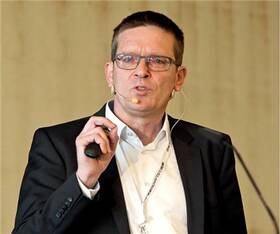 Erstmals seit  Langem wächst der  OTC-Markt wieder, betonte Walter Pechmann vom  Markt­forschungsinstitut  GfK.