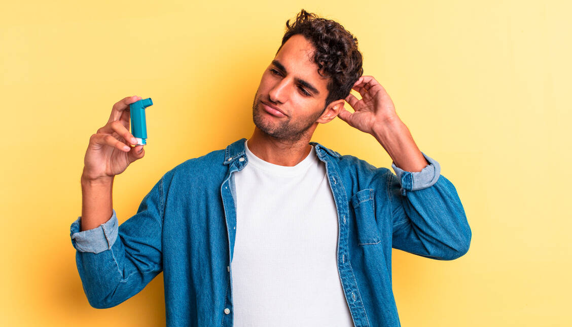 Die korrekte Anwendung von inhalativen Arzneimitteln will gelernt sein. / Foto: Adobe Stock/kues1
