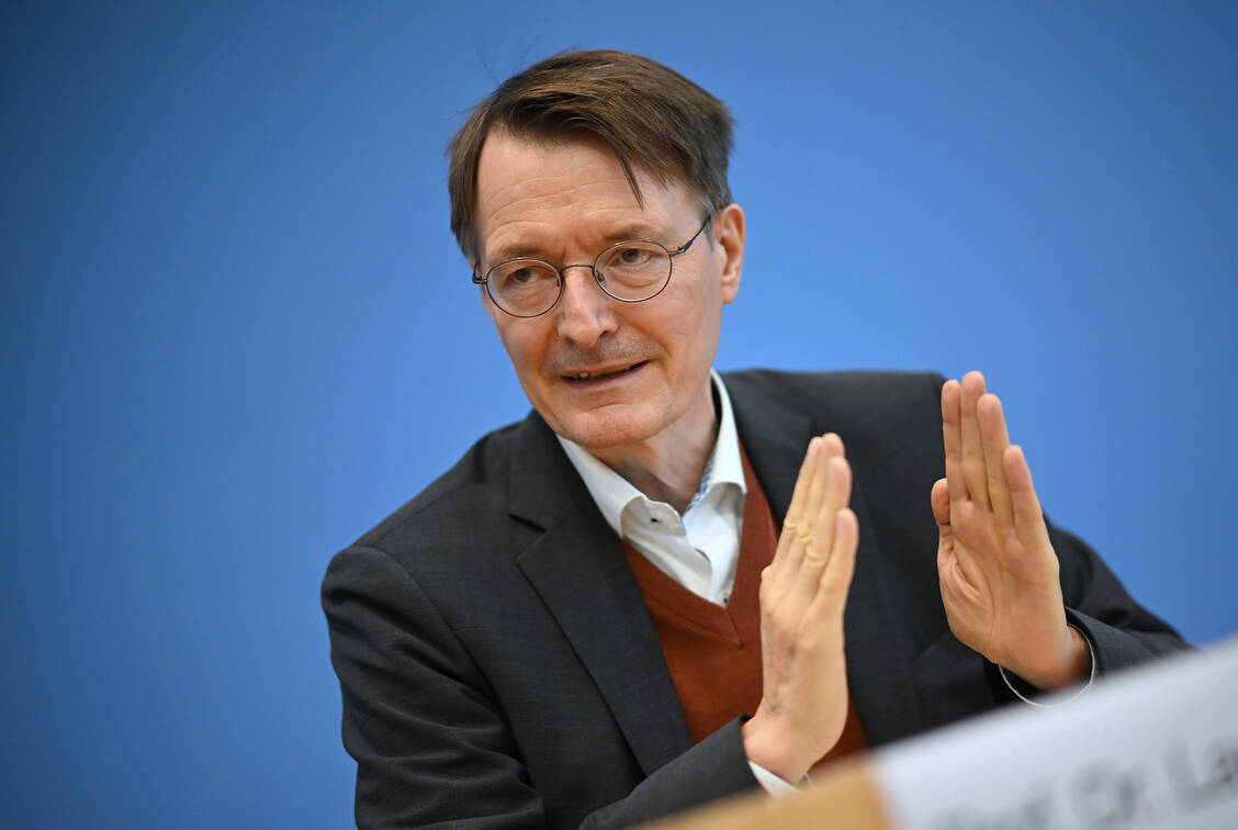 Die Pläne der Bundesregierung könnten Vorbild für andere europäische Länder werden – davon war Bundesgesundheitsminister Karl Lauterbach bei der Vorstellung der Eckpunkte überzeugt. / Foto: picture alliance/dpa