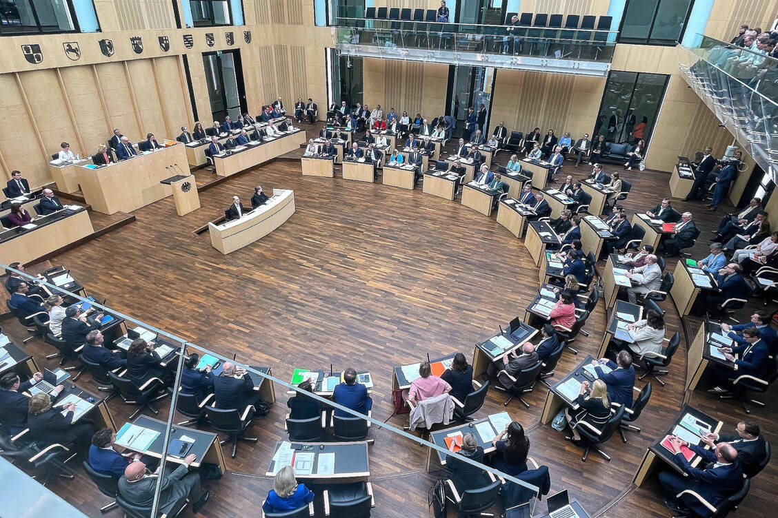 Morgen befasst sich der Bundesrat mit dem letzten Teil der Apothekenreform. / © Imago/dts Nachrichtenagentur