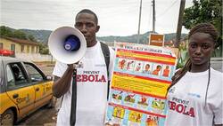 Aufklärung der Bevölkerung über Ebola-Symptome und Präventionsmaßnahmen: In von der Epidemie betroffenen Ländern waren vielerorts auch die Apotheker stark involviert.
<p class="fotonachweis">Foto: Picture Alliance/AP Photo</p>