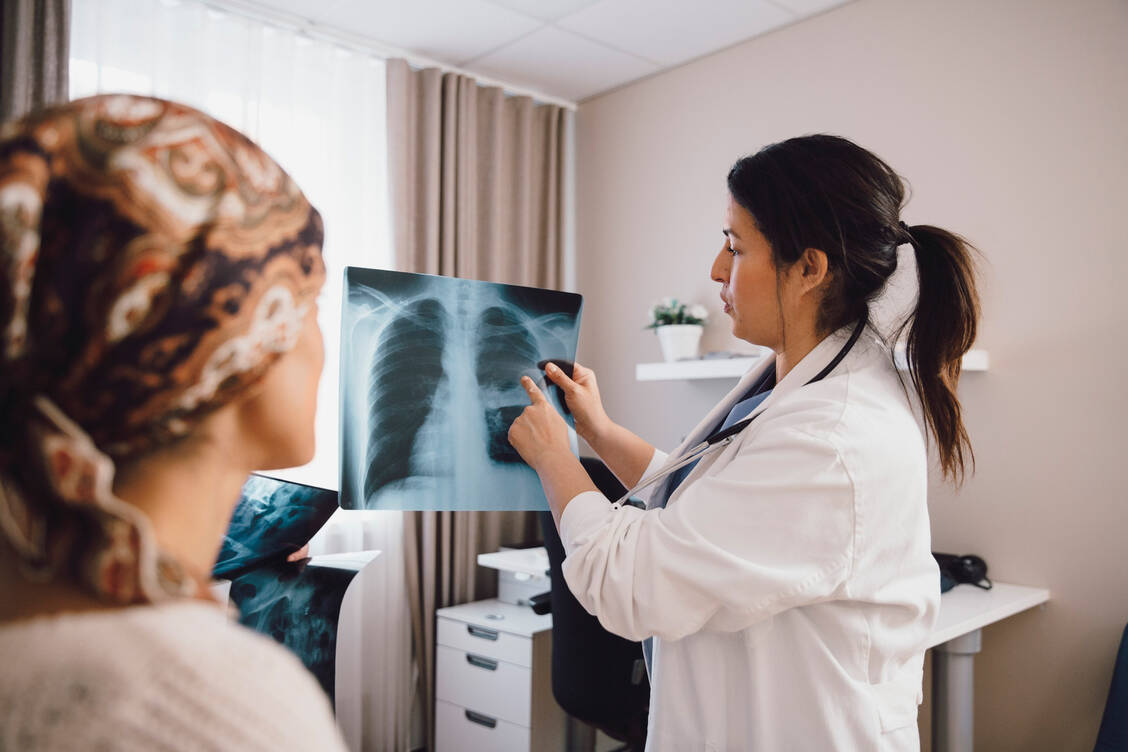 Sacituzumab Govitecan wird zur Behandlung des Triple-negativen Mammakarzinoms  eingesetzt. / Foto: GettyImages/ Maskot
