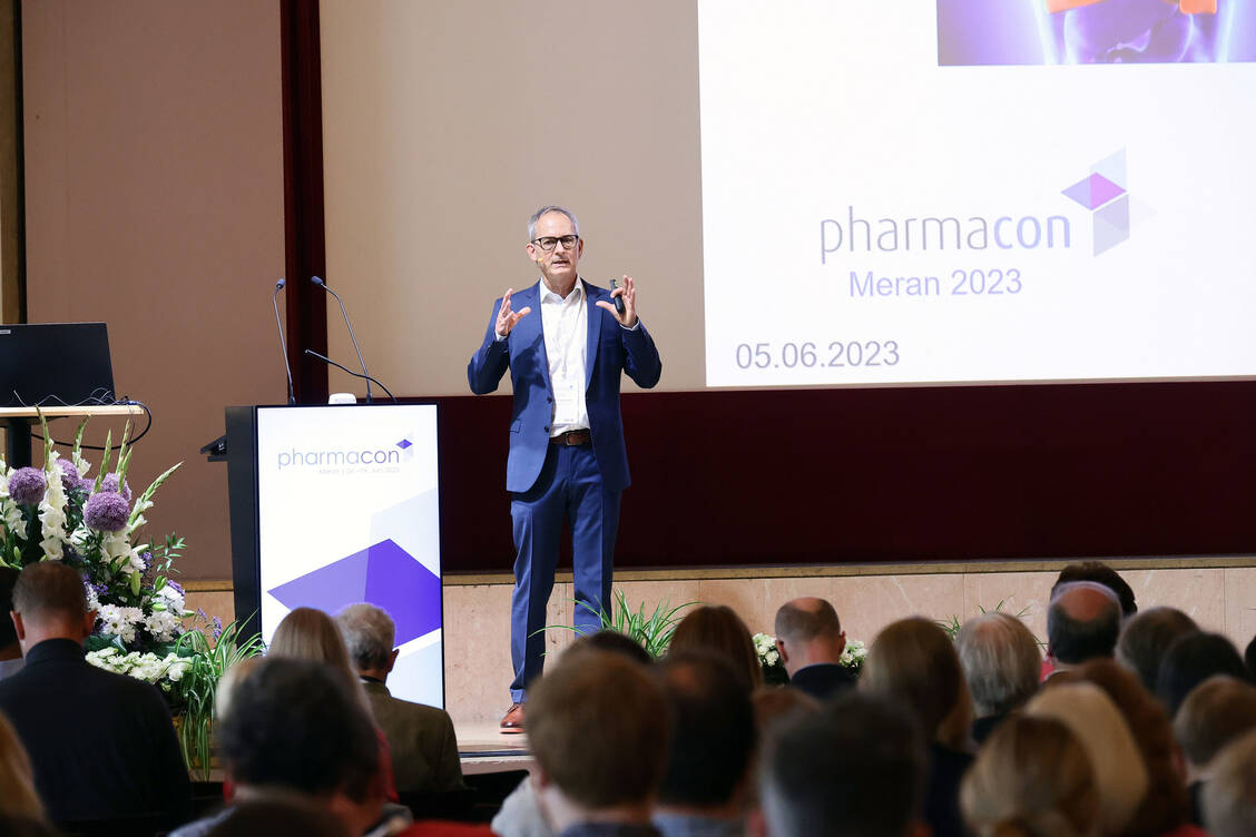Der internationale Fortbildungskurs für praktische und wissenschaftliche Pharmazie, wie der Pharmacon-Kongress offiziell heißt, findet diese Woche in Meran statt. / Foto: PZ/Alois Müller