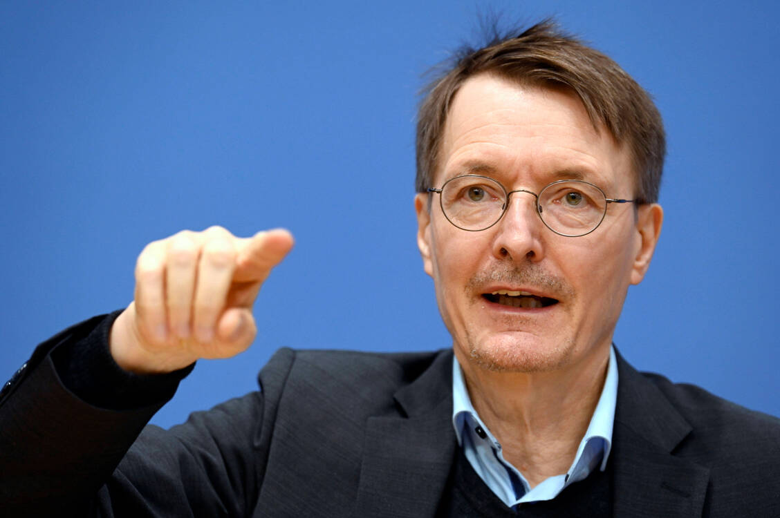 Gesundheitsminister Lauterbach glaubt nicht an eine erneute Engpasskrise in diesem Winter. / Foto: Imago/Future Image