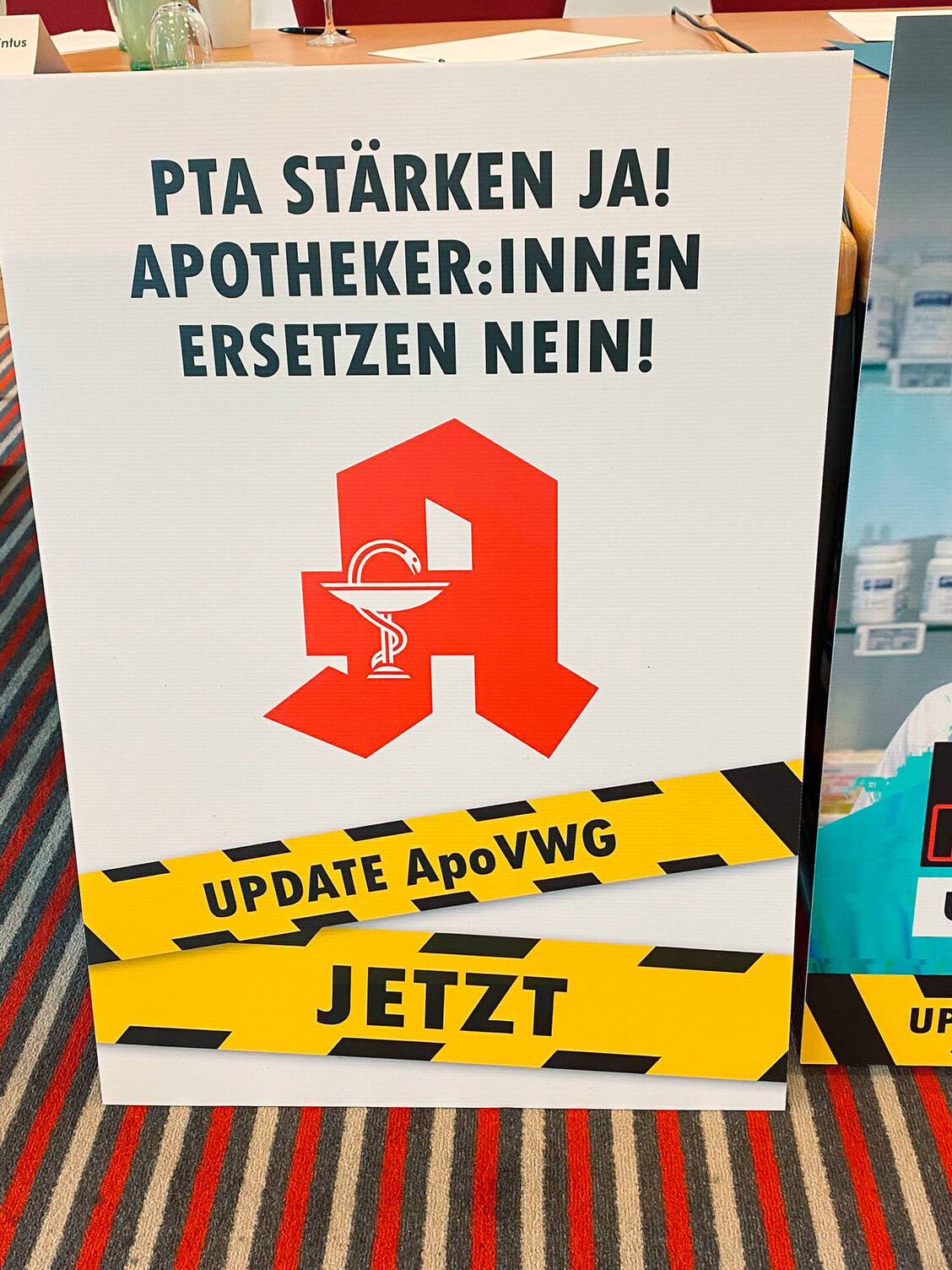 Wider dem Systembruch: Die Kammer Hessen ist gegen die geplante zeitweise PTA-Vertretung – wie jede andere Kammer auch.  / © PZ/Wolf