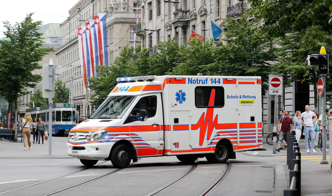 In der Schweiz liegt die Inzidenz derzeit bei 219 laborbestätigten SARS-CoV-2-Infektionen pro 100.000 Einwohner. Insgesamt haben sich im Nachbarland bislang rund 535.000 Menschen infiziert, 9521 von ihnen sind verstorben. / Foto: Imago/Geisser