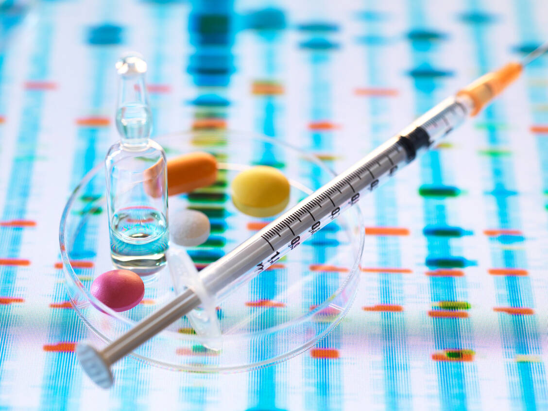 Welche neuen Medikamente sind echte Innovationen und welche sind für die Beratung in der Apotheke relevant? Einen Überblick gibt es beim Pharmacon@home. / Foto: Getty Images/Andrew Brookes