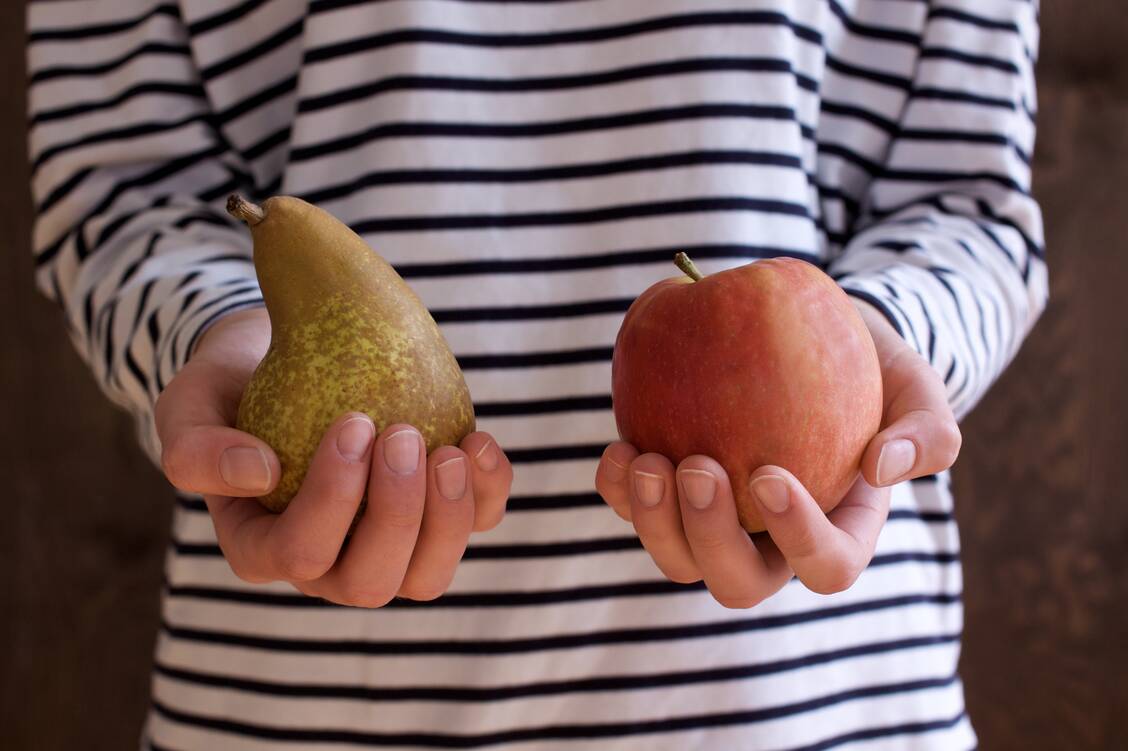 Die typische Apfelform des Übergewichts mit einer starken Fettansammlung im Bauch ist metabolisch gefährlicher als die Birnenform. / Foto: Adobe Stock/micmacpics