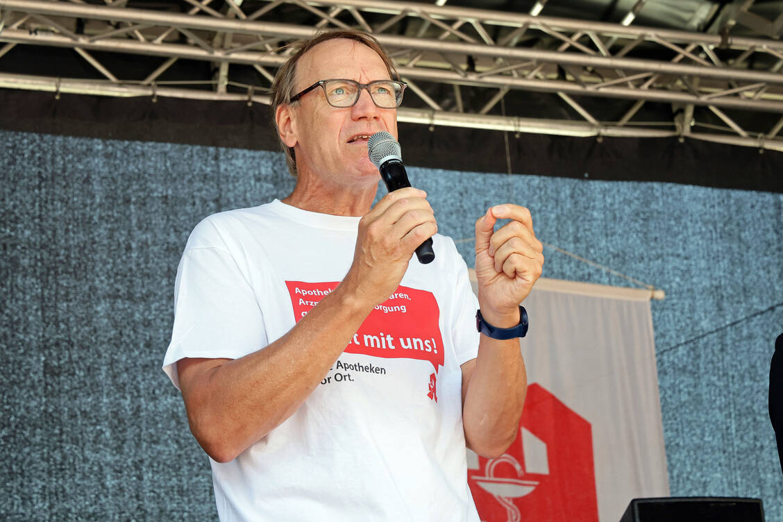 Thomas Preis bei der Kundgebung der Großdemonstration / Foto: AVNR/Alois Müller