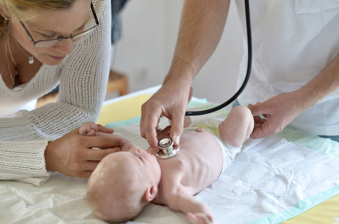 Kinder mit angeborenem Herzfehler erreichen dank guter medizinischer Versorgung immer häufiger das Erwachsenenalter. Dennoch haben die Patienten häufig ein erhöhtes Thromboserisiko und müssen oral antikoaguliert werden. / Foto: Adobe Stock/Bernd Libbach