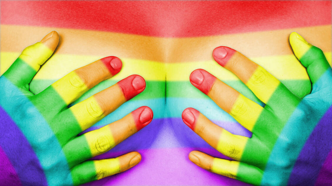 Klare Empfehlungen zum Screening und Daten zum Risiko für Brustkrebs bei transidenten Menschen fehlen weitestgehend. / Foto: Adobe Stock/michaklootwijk