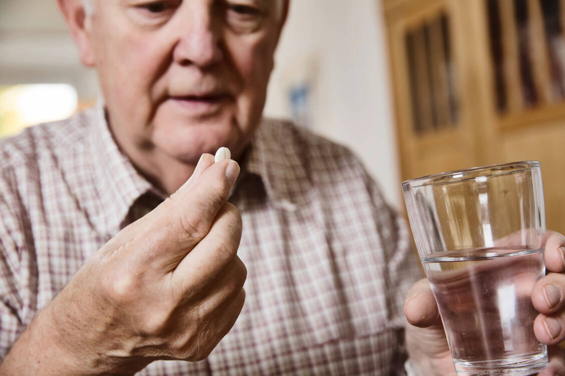 Ab einem Alter von 60 Jahren sehen nun auch US-Experten den Vorteil einer ASS-Primärprävention als äußerst gering an. / Foto: Adobe Stock/bilderstoeckchen