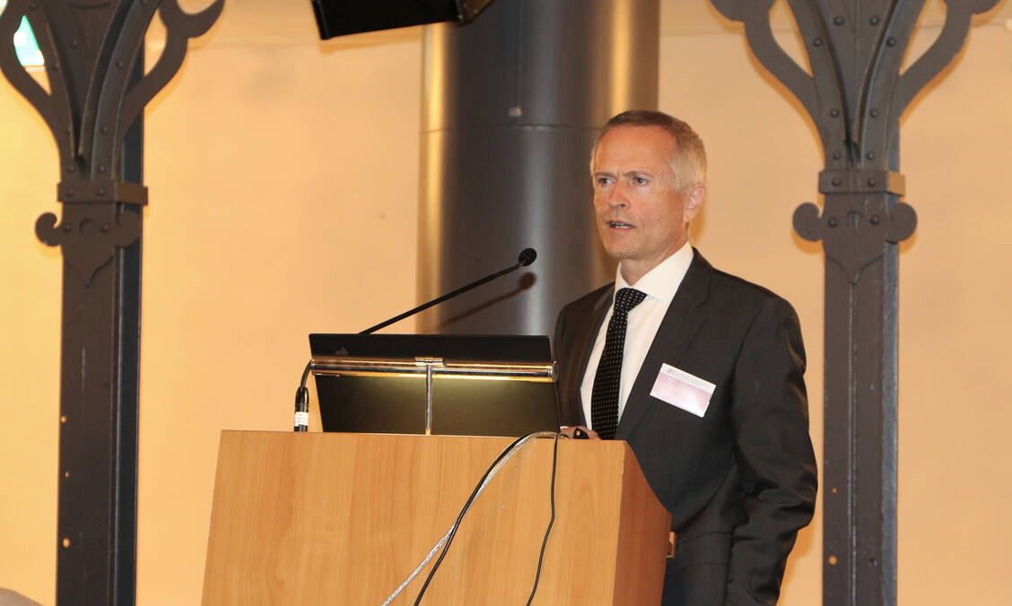 Der Präsident der Landesapothekerkammer Baden-Württemberg, Dr. Martin Braun, sieht den Berufstand in einer prekären Lage und forderte zum verstärkten Dialog mit Politikern auf (Archivbild).  / Foto: LAK Baden-Württemberg