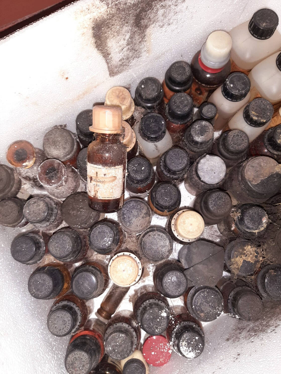 Explosive Altchemikalien dürfen nicht im eigenen Auto zur Entsorgung gebracht werden. / Foto: AGS Nord GmbH