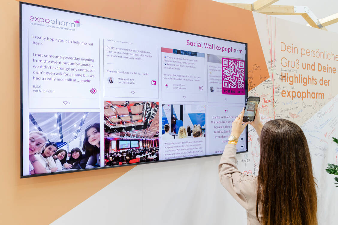 Wer seine persönlichen Expopharm-Momente teilen möchte, kann bereits vor der Messe Social-Media-Beiträge mit Expopharm veröffentlichen und damit auf der Social Wall der Expopharm-Website erscheinen. / © Avoxa/Expopharm