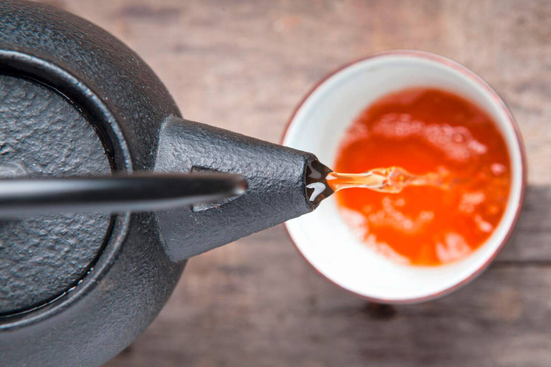 Täglich Teatime für die Gesundheit? Das geht mit Arzneitees. / Foto: Fotolia/Aurelio