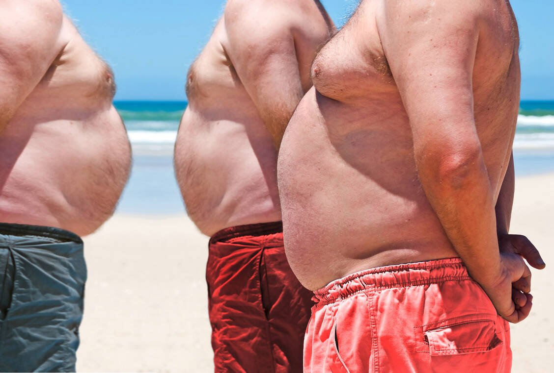 Viel Bauch, viel Glucose, wenig Testosteron: Adipositas bringt den Hormonstoffwechsel bei Männern gründlich durcheinander. Diabetes und sexuelle Störungen gehen oft Hand in Hand.  / Foto: Adobe Stock/MartesiaBezuidenhout