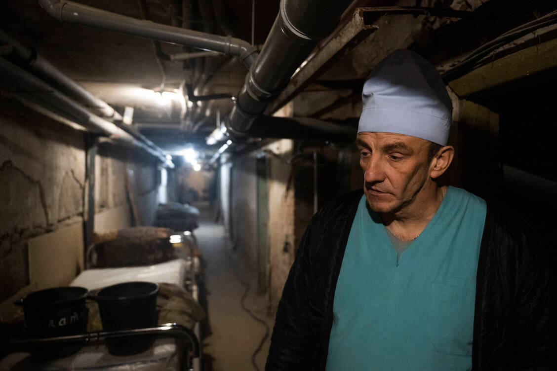 Zu den Hilfslieferungen an ukrainische Krankenhäuser gehören auch Generatoren, um Stromausfälle zu überbrücken. / Foto: IMAGO/CTK Photo