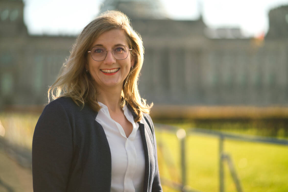Kristine Lütke wird als neue Obfrau der FDP im Bundestags-Gesundheitsausschuss Apothekenthemen übernehmen. Sie kann sich auch die Abgabe von Cannabis in Apotheken vorstellen. / Foto: Kristine Lütke