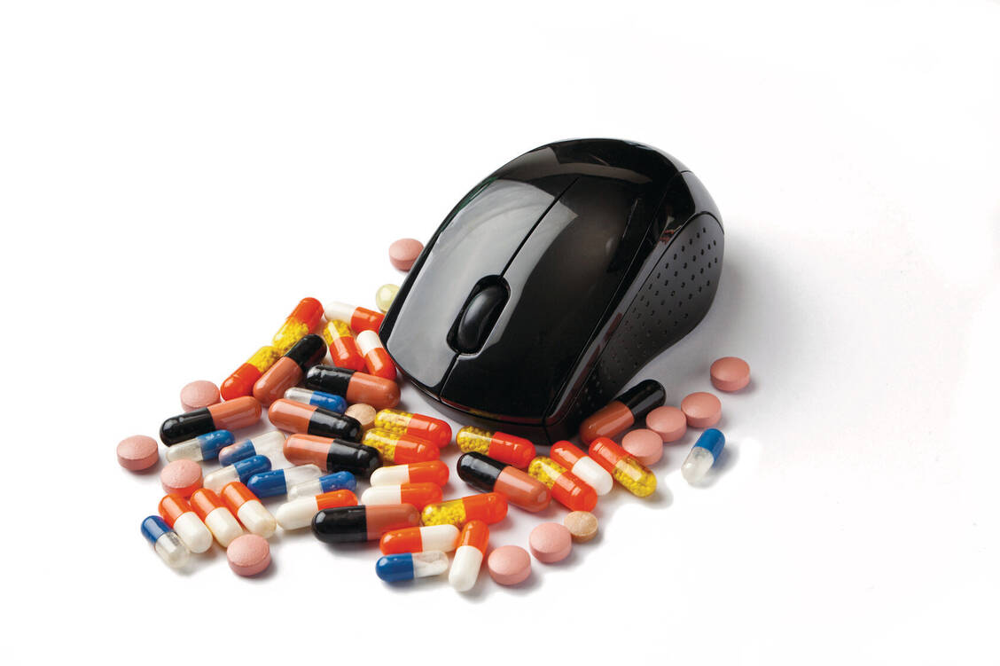 Schluss mit dem Versandhandel mit verschreibungspflichtigen Medikamenten: Dafür steht die Vertreterversammlung der LAK Baden-Württemberg. Eine Resolution wurde aber vertagt.  / Foto: Fotolia/Visual Cortex