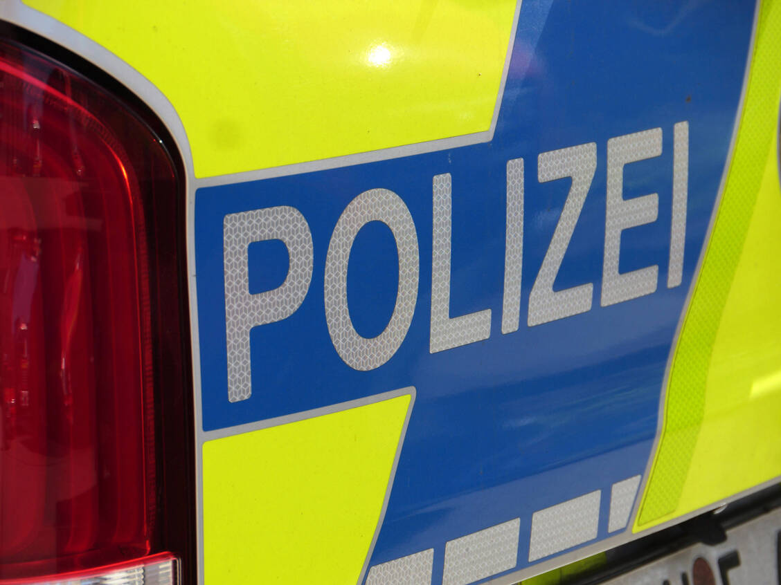 Eine aufmerksame Apothekerin hat einen Betrüger in Leipzig enttarnt und die Polizei informiert. / © Imago Images/Martin Wagner