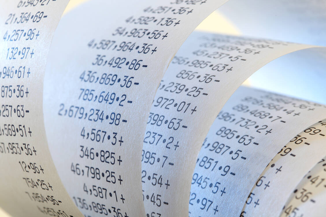 Betroffen von den gesetzlichen Neuregelungen sind alle Betriebe, die ihre Bargeldeinnahmen mittels einer elektronischen Registrierkasse aufzeichnen. / Foto: Adobe Stock/Joachim Wendler