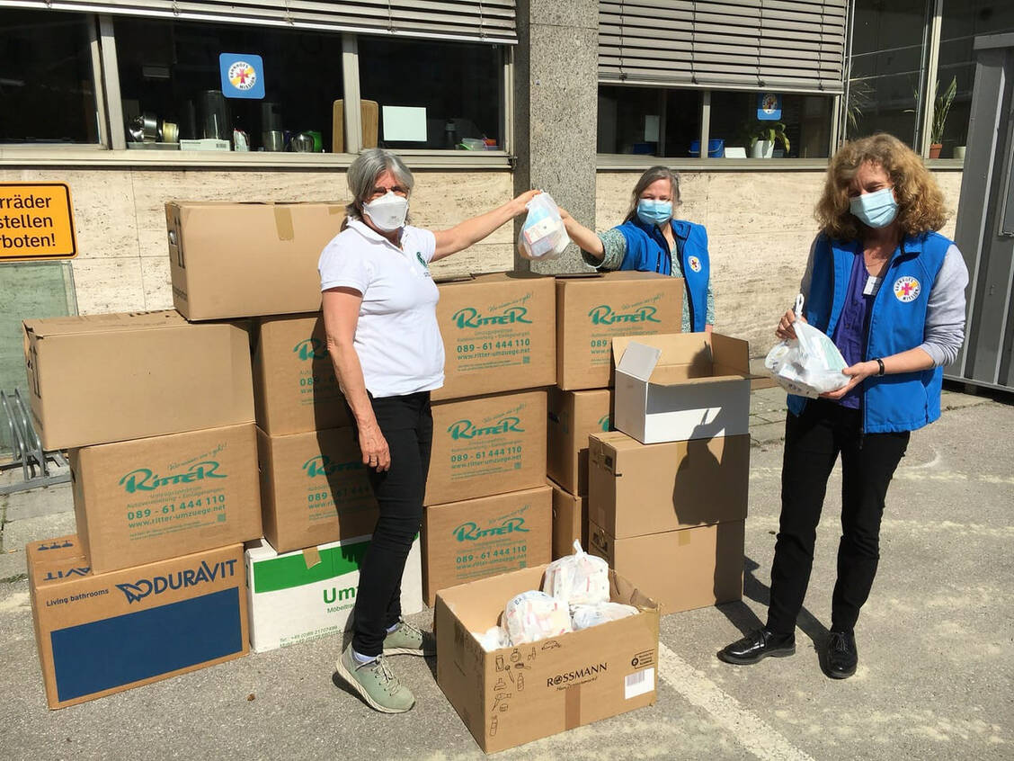 Apotheker ohne Grenzen organisierte mehr als 10.000 Tüten mit Hygieneartikeln für Bedürftige. / Foto: Apotheker ohne Grenzen