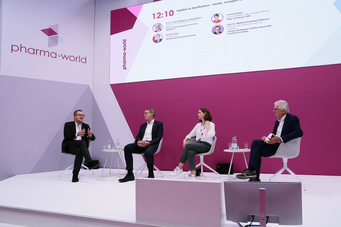 Die perfekte Synthese aus Apothekenpraxis, pharmazeutischen Wissenschaften und Berufspolitik gibt es wieder auf den Bühnen der Expopharm wie hier bei der Pharma-World. / Foto: PZ/Alois Müller