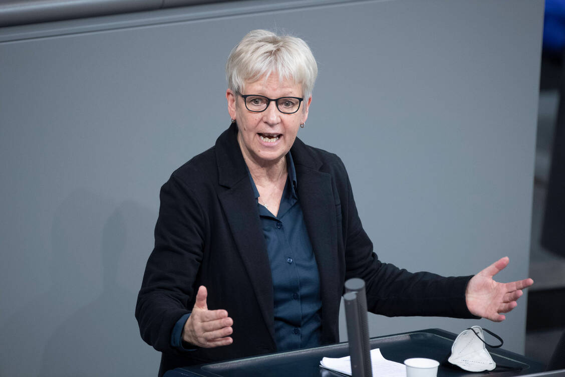 Die stellvertretende Fraktionsvorsitzende der Grünen im Bundestag, Maria Klein-Schmeink, hat kein Verständnis für die vom Bundesgesundheitsministerium vorgelegten Eckpunkte für eine GKV-Sparreform. / Foto: imago images/Sven Simon