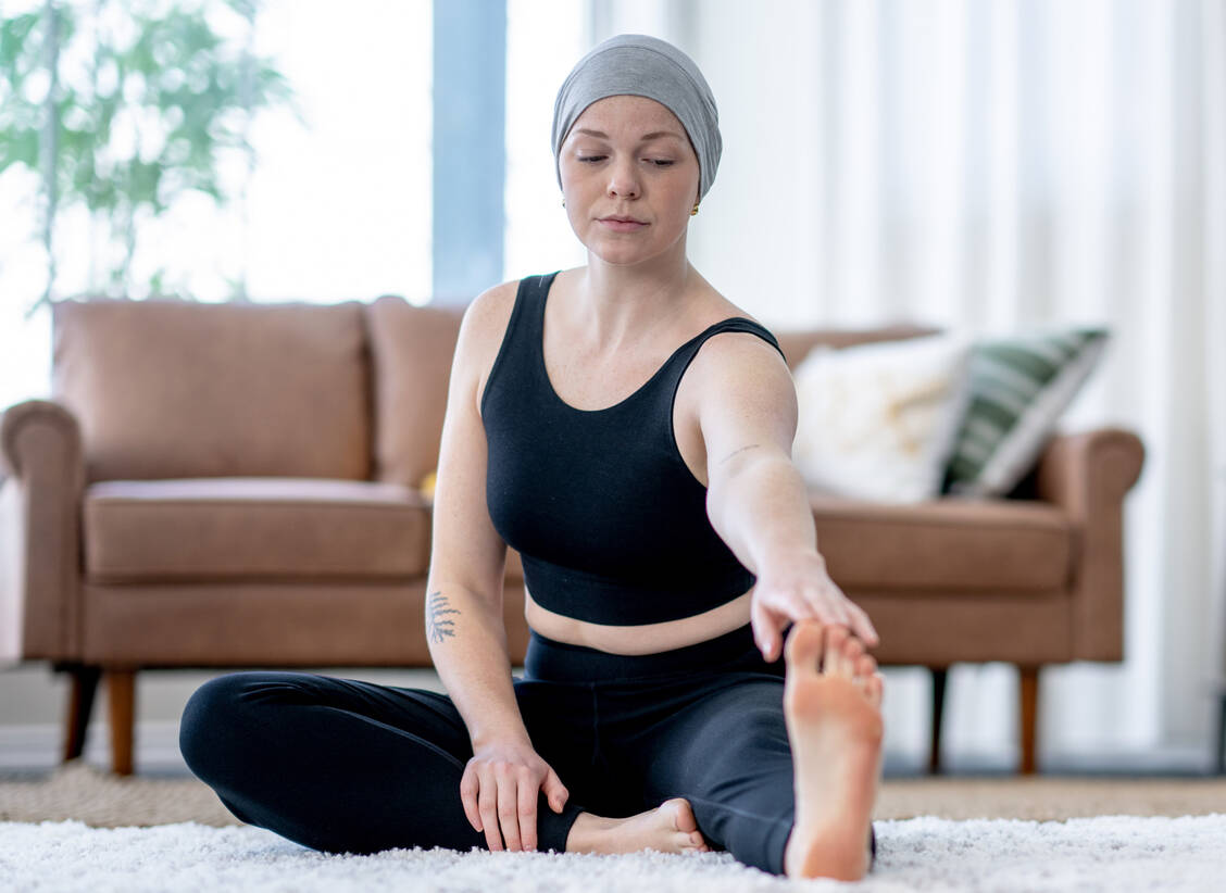 Sport verbessert nachweislich die Krebsprognose und lindert Nebenwirkungen der Therapie. Insbesondere bei Fatigue ist körperliche Bewegung hilfreich. / © Getty Images/FatCamera