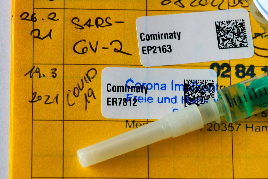 Bei den Studienteilnehmern, bei denen die zweite Comirnaty-Impfung bereits sechs Monate zurücklag, zeigte sich eine gute Schutzwirkung. / Foto: imago images/CHROMORANGE