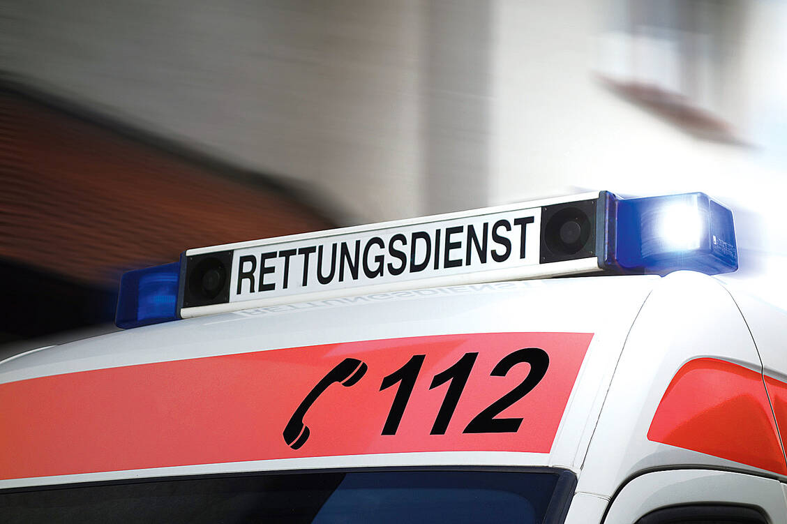 In Zukunft soll die Notrufzentrale entscheiden, ob Notfallpatienten sofort in ein Krankenhaus müssen oder ob der ärztliche Bereitschaftsdienst  helfen kann. / Foto: Fotolia/pattilabelle