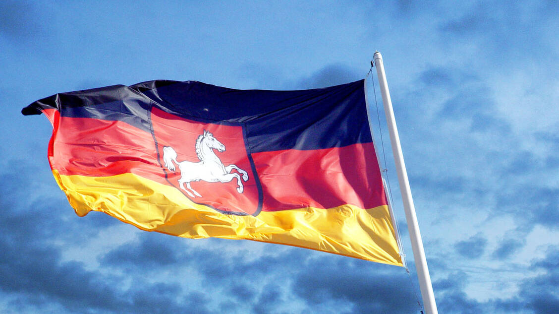 Da braut sich was zusammen: Die neue Pflegekammer in Niedersachsen steht nach wie vor in der Kritik. Nun fordert ein Pflegeverband, dass Sozialministerin Carola Reimann eingreift. Foto: Fotolia/Clemens-Raphael Dethlefs