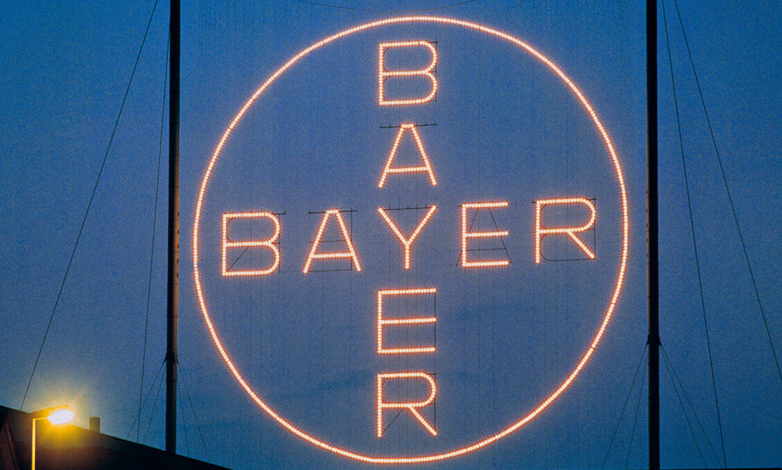 Für das vergangene Jahr meldet Bayer eine positive Geschäftsentwicklung bei Umsatz und Gewinn. Allerdings erwarten Analysten wegen noch ausstehender Klagen in den USA einen milliardenschweren Vergleich. / Foto: Bayer AG